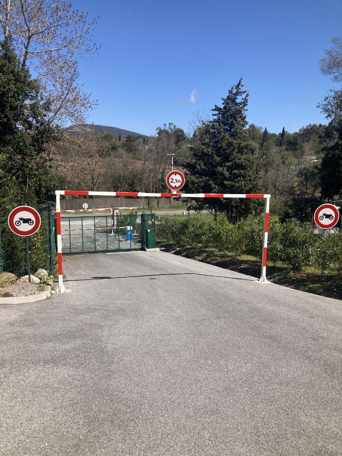 Les Restanques Vue Mer Pressoir 3131 Grimaud Buitenkant foto
